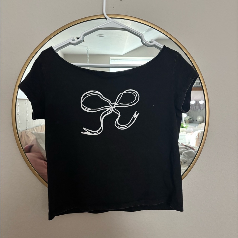 Urban Nation Sleek Black Top
